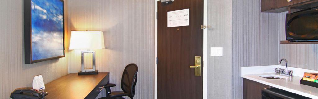 Holiday Inn Express And Suites Calgary By Ihg Luaran gambar