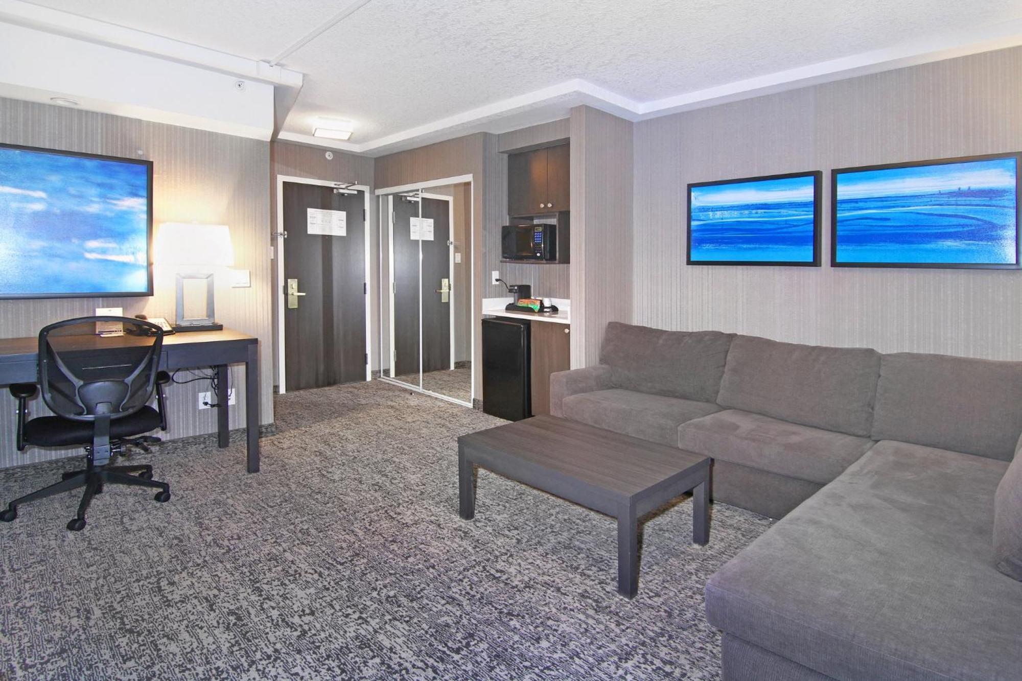 Holiday Inn Express And Suites Calgary By Ihg Luaran gambar