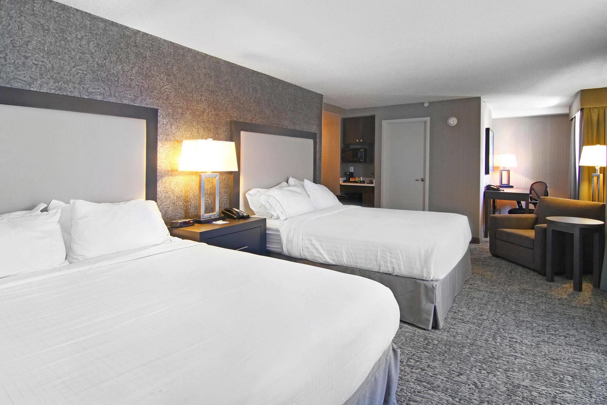 Holiday Inn Express And Suites Calgary By Ihg Luaran gambar