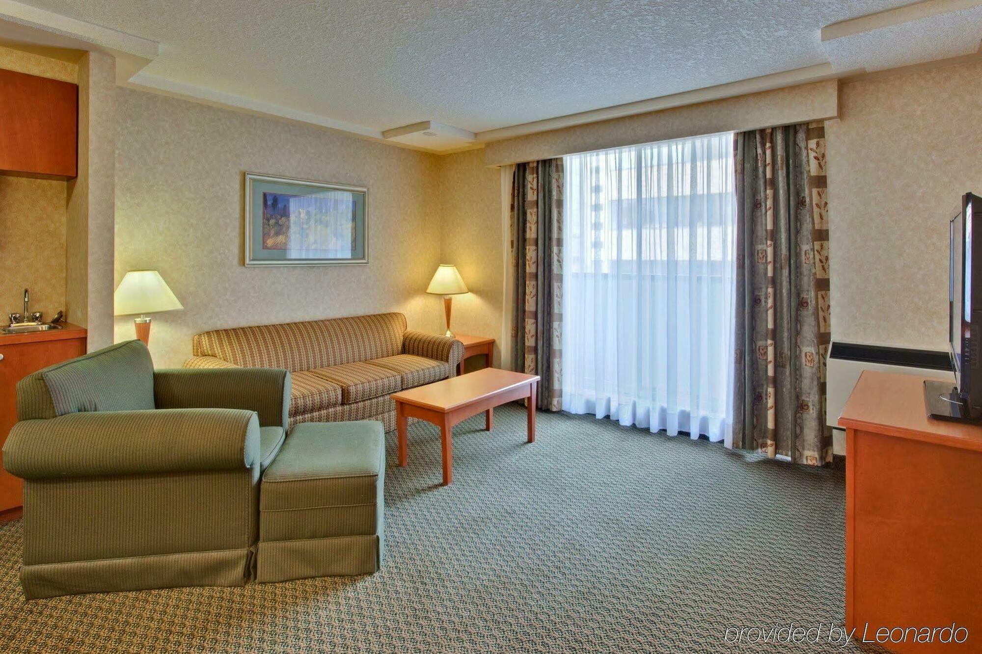 Holiday Inn Express And Suites Calgary By Ihg Luaran gambar